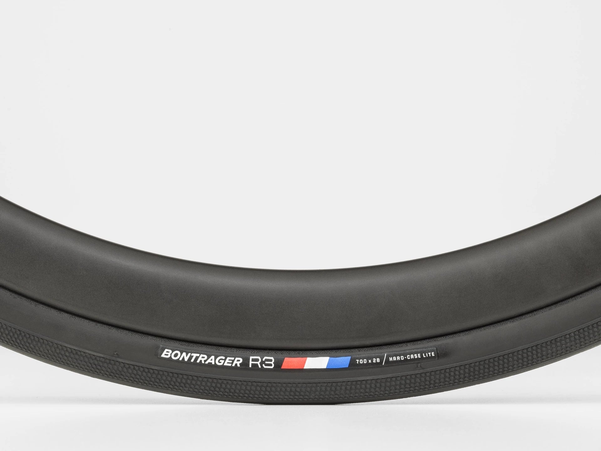 CNY SALE: Bontrager R3 Hard-Case Lite Road 700cx28mm Tyre