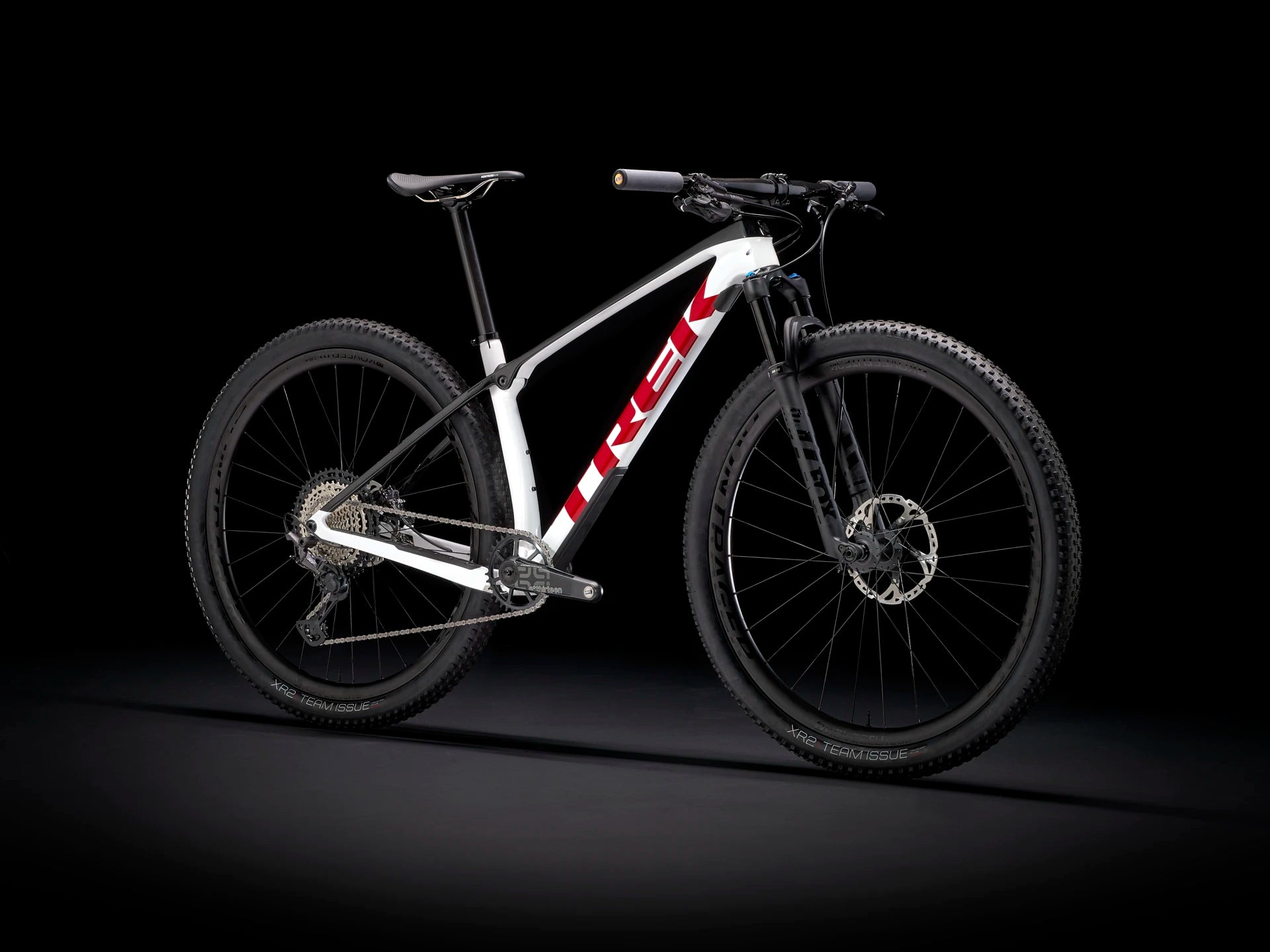 Trek Procaliber 9.8- Trek Mountain Bikes- Trek Trail Mountain Bikes- Mountain Bikes- Trail Mountain Bikes- Trek Bikes- Bikes- trek mountain bikes- best mountain bikes singapore- exclusive bikes- exclusive bikes singapore- treknology 3