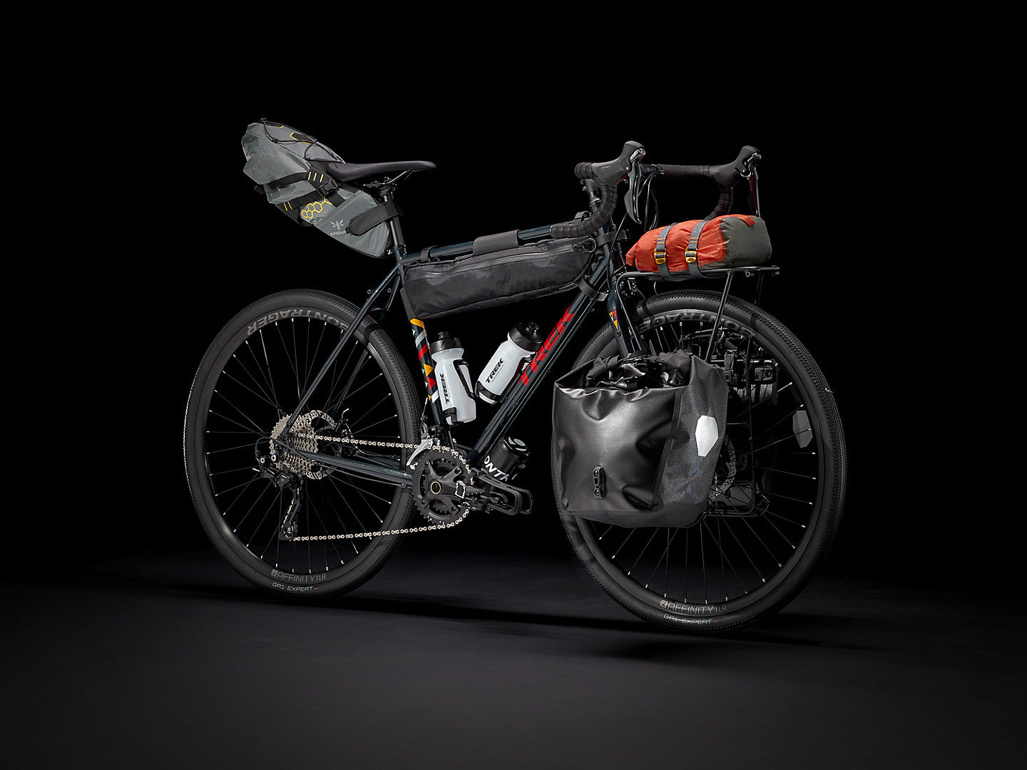 gravel bike singapore Trek 520 Grando- trek bikes- road bikes- gravel bikes- trek road bikes- road bikes singapore- treknology 3 central- bike showroom singapore- bicycle showroom singapore- exclusive bikes singapore – Treknology Bikes 3