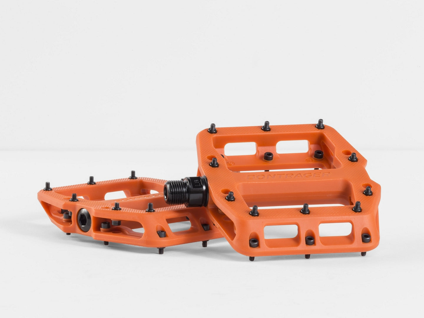 bontrager elite pedals Line MTB Pedal Set Größe:M (145 mm) Testsieger auf rad1 entdecken Kinder und Jugend Helme The pedals have a